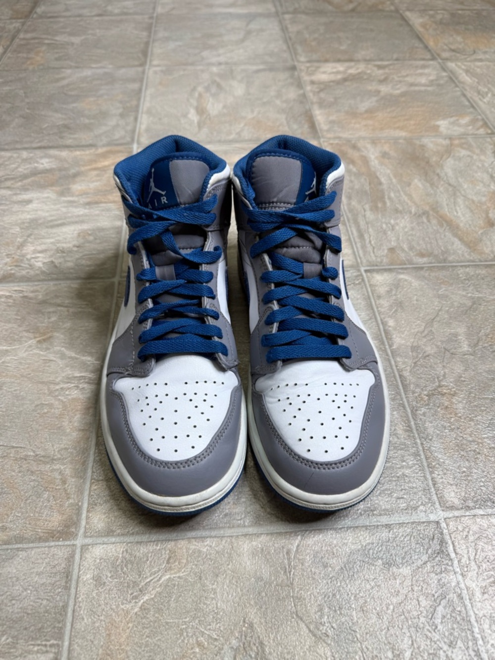 Air Jordan 1 Mid True Blue Mens Shoe Size 7.5 Blue DQ8426-014 Preowned